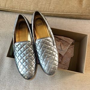 Johnston & Murphy Silver Leather Slip-on Sneaker
